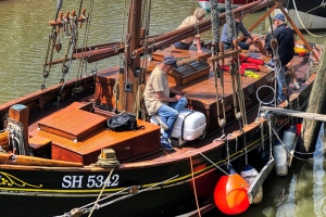 Buesum-im Hafen-Traditionssegler