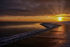 Nordsee-Urlaub-Buesum-Sonnenuntergang